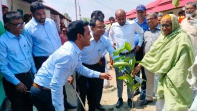 নওগাঁর নবাগত জেলা প্রশাসক প্রধানমন্ত্রীর আবাসন প্রকল্প পরিদর্শন