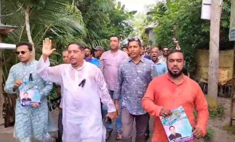 পটুয়াখালী আওয়ামীলীগের আয়োজনে মতবিনিময় সভা  ও লিফলেট বিতরণ