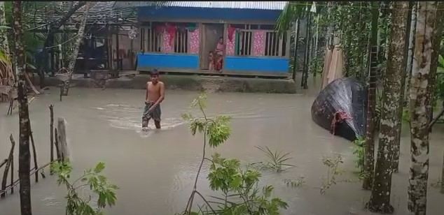 ঝালকাঠির নদীর পানি পাঁচ ফুট বৃদ্ধি