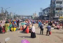 আশুলিয়ায় আজও পোশাক শ্রমিকদের মহাসড়ক অবরোধ, তীব্র যানজট