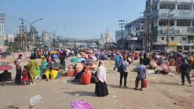 আশুলিয়ায় আজও পোশাক শ্রমিকদের মহাসড়ক অবরোধ, তীব্র যানজট