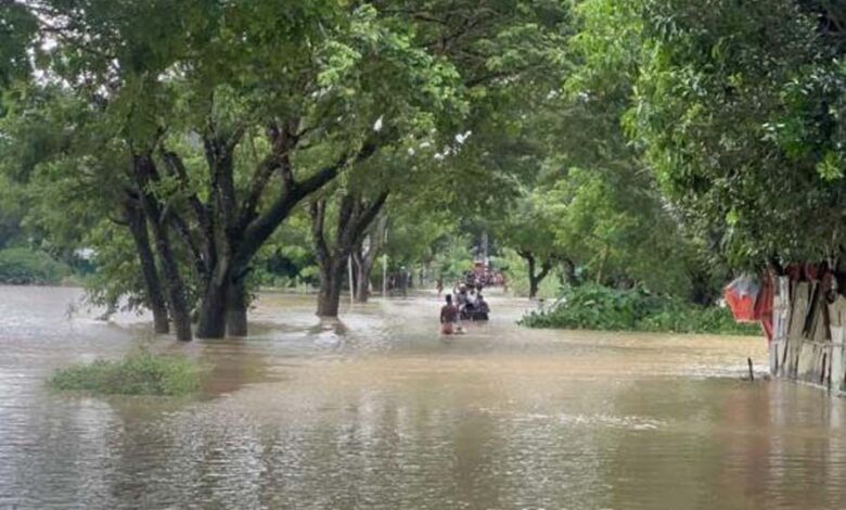 বন্যায় ক্ষতিগ্রস্ত ২ লাখ ৩৮ হাজার লোক, মৃত ১০