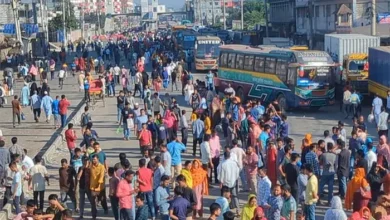 গাজীপুরে আজও সড়কে নেমেছেন শ্রমিকরা