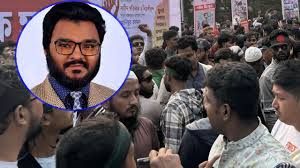 শহীদ মিনারের সমাবেশে গণঅধিকার পরিষদের মুখপাত্রকে মারধর