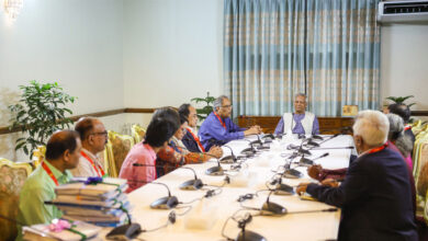 একই কোম্পানি, গোষ্ঠী, ব্যক্তি, পরিবার বা উদ্যোক্তা যাতে একই সঙ্গে একাধিক গণমাধ্যমের মালিক না হতে পারে সে বিষয়ে সুপারিশ করেছে গণমাধ্যম সংস্কার কমিশন।